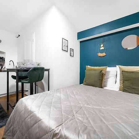 Secret Economy Studio Oasis Prague Luaran gambar